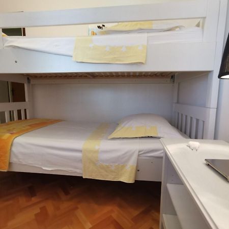 Apartments Srdan Vinišće Kültér fotó