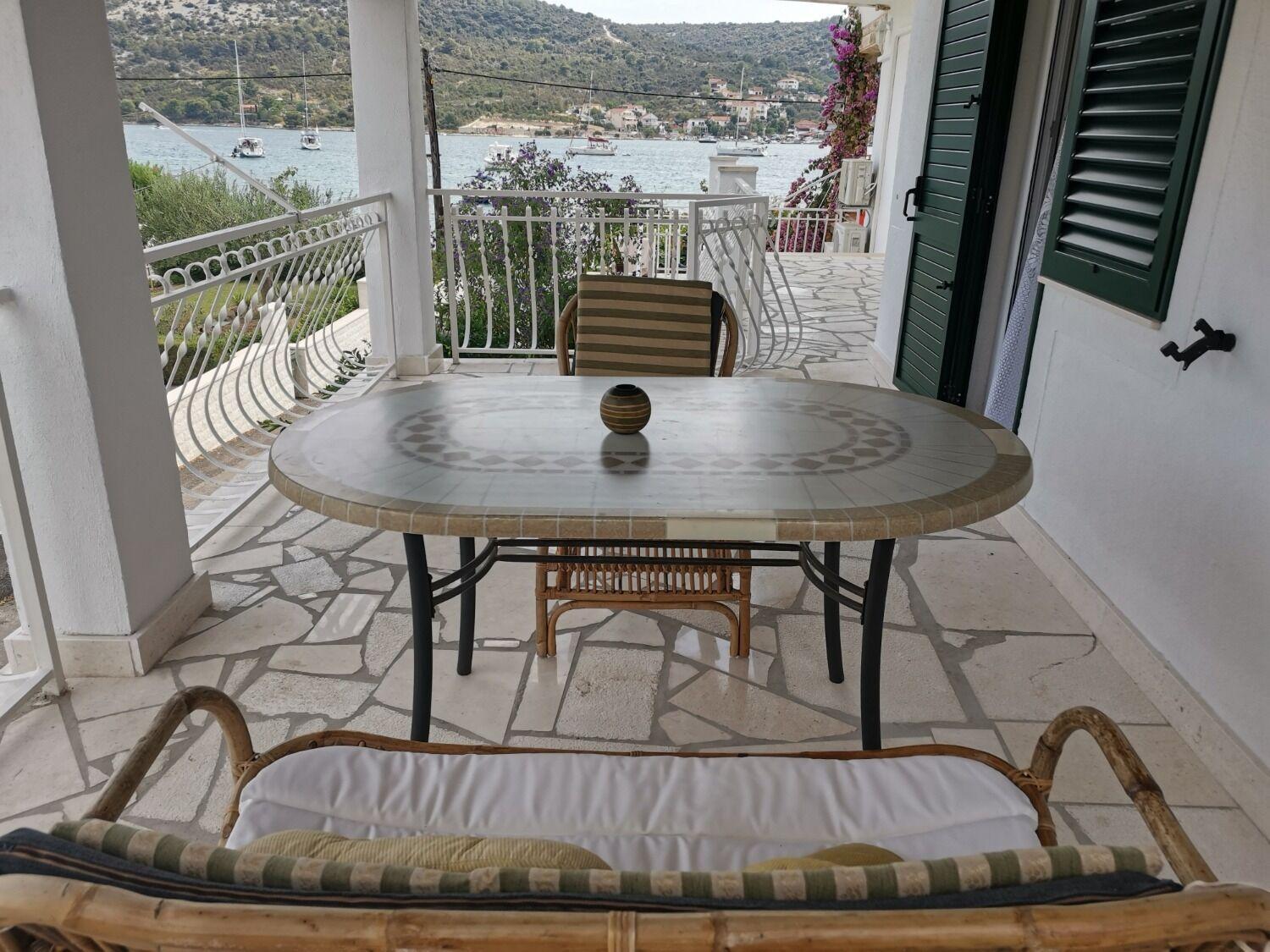 Apartments Srdan Vinišće Kültér fotó