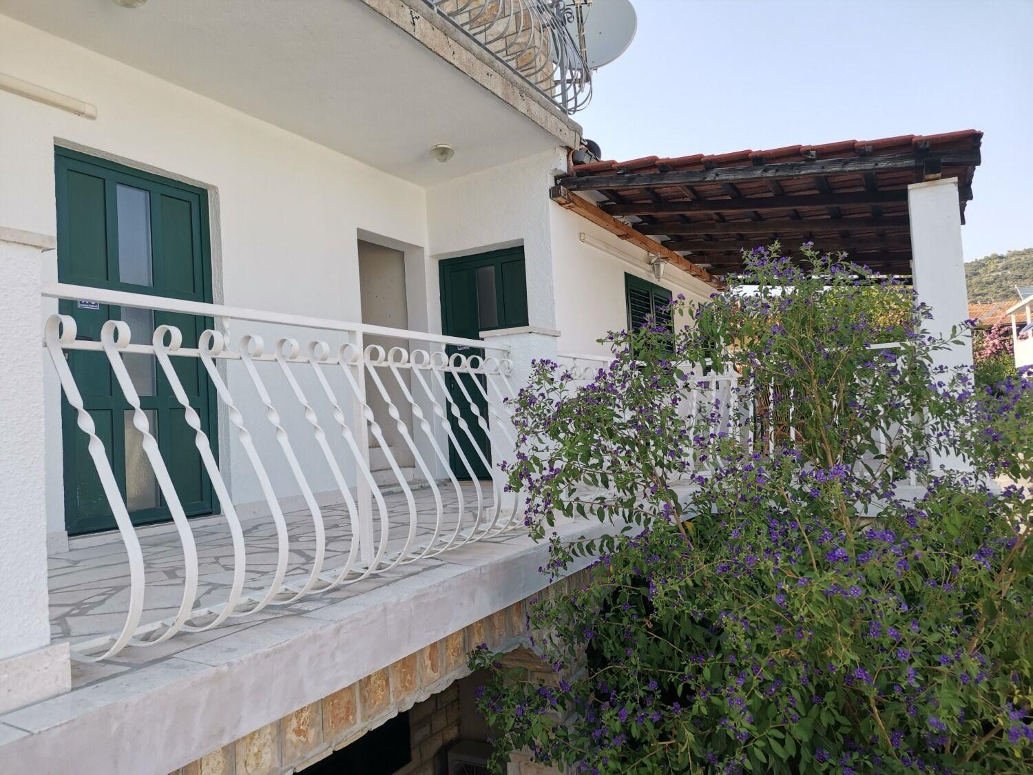 Apartments Srdan Vinišće Kültér fotó