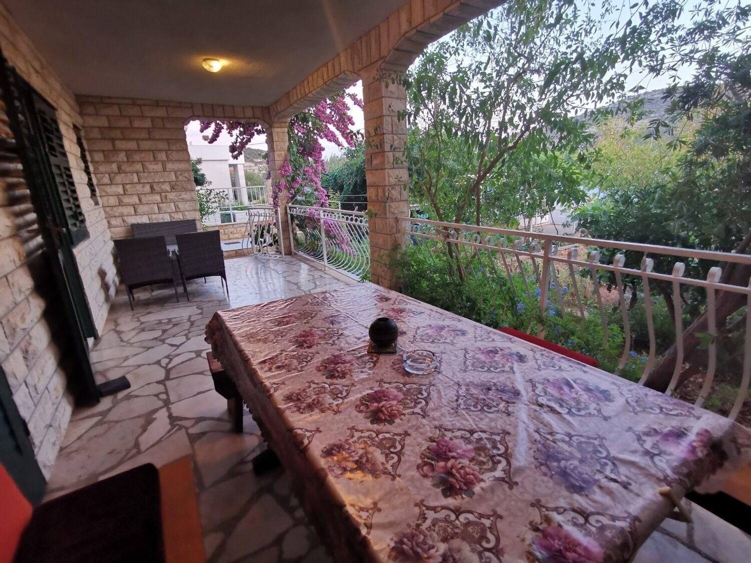 Apartments Srdan Vinišće Kültér fotó